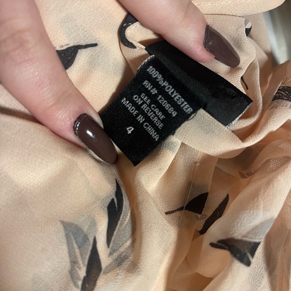 Torrid Light Pink with Feathers Sheer Cover Tank Top Size 4 - Picture 4 of 5